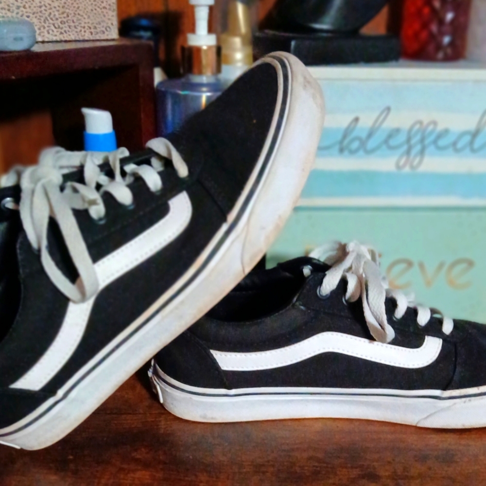 Women's Off the Wall Vans
